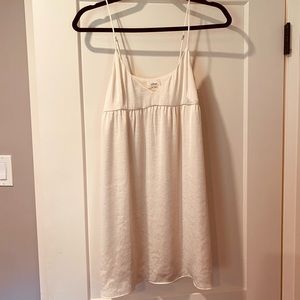 Wilfred baby doll dress. Size : xsmall but fits loose. Never worn.